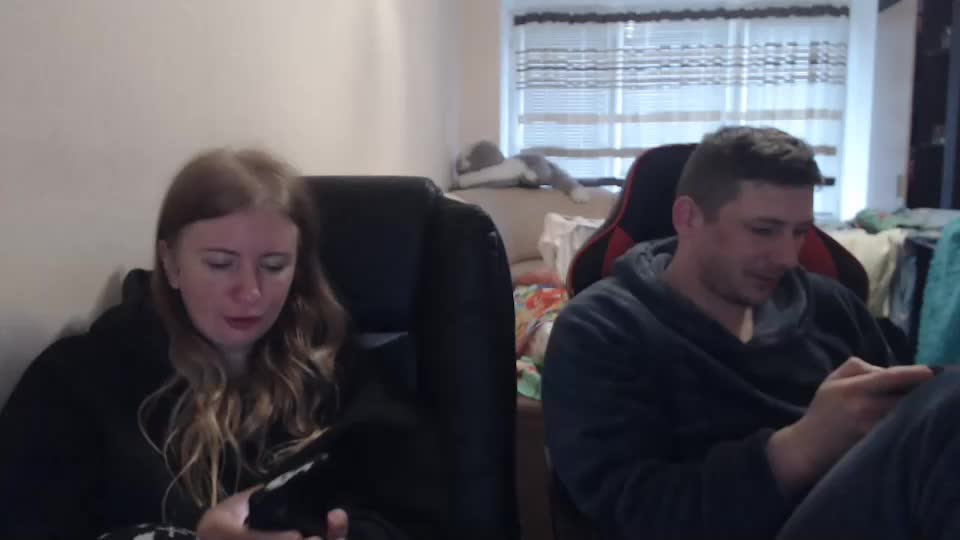 jenisandpeter Live Sex December 18, 2025