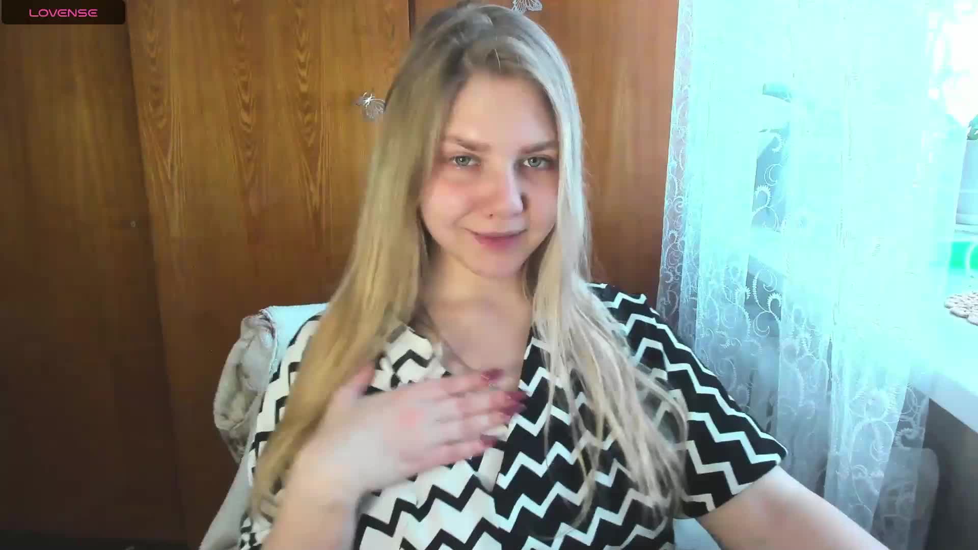 Emma-Frizea Live Sex December 17, 2025