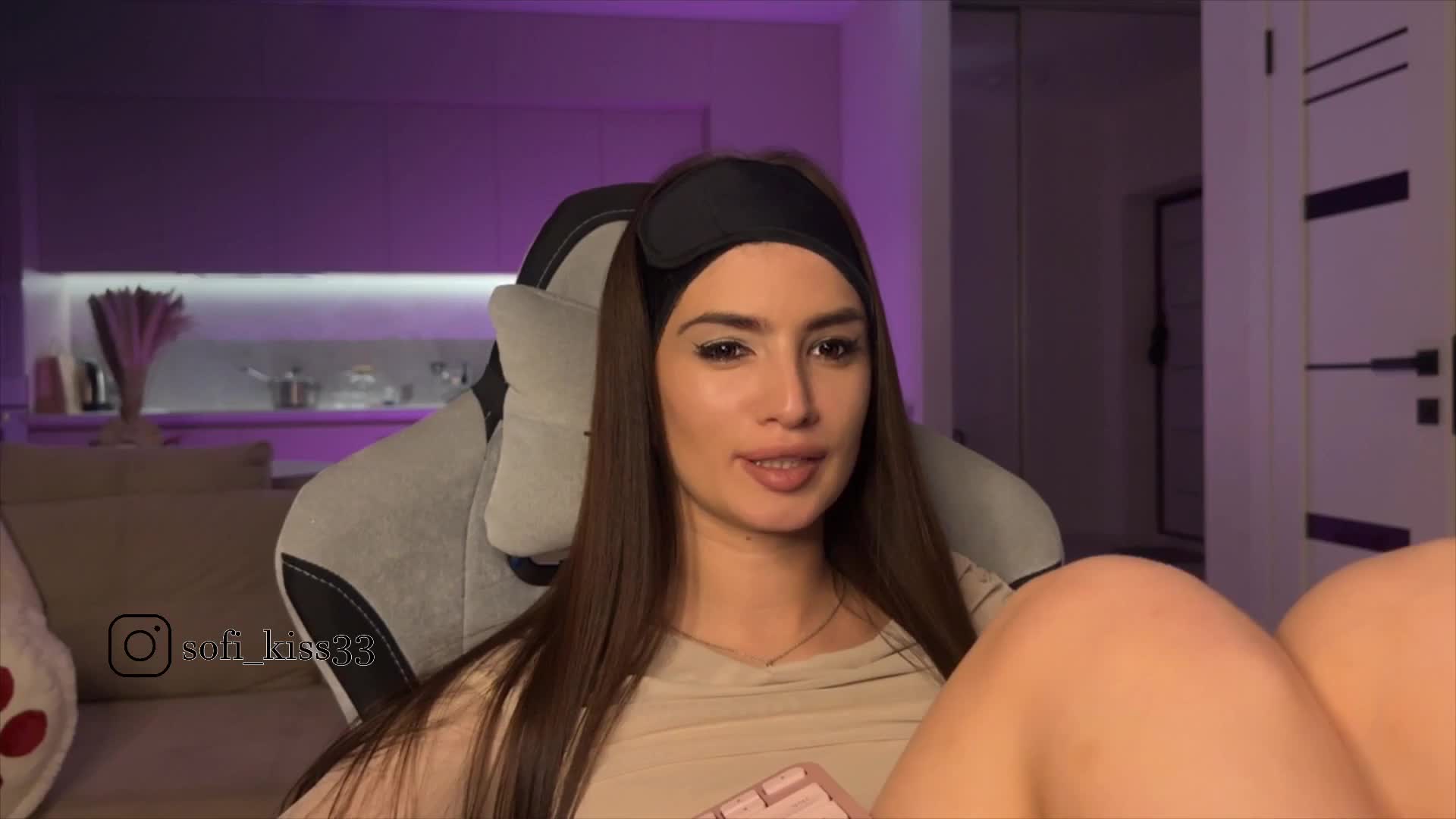 Sofi-Mi Live Sex December 18, 2025