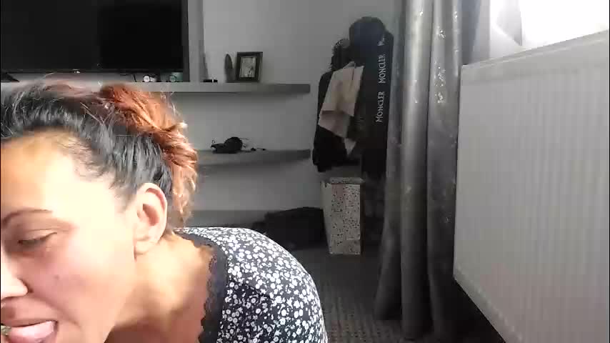 crazybrenda89 Live Sex December 14, 2025