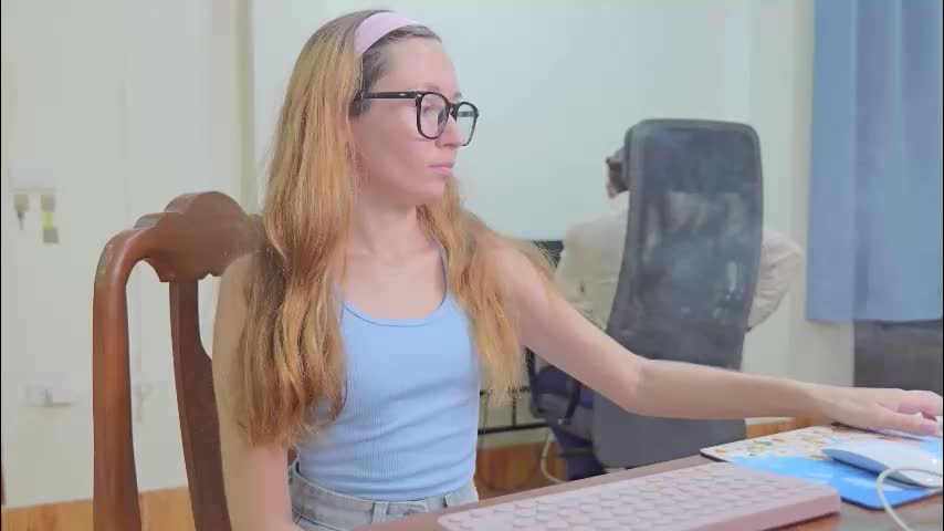 ellcrys Live Sex December 14, 2025