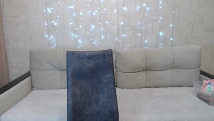 JenniferTheChic Live Sex December 17, 2025