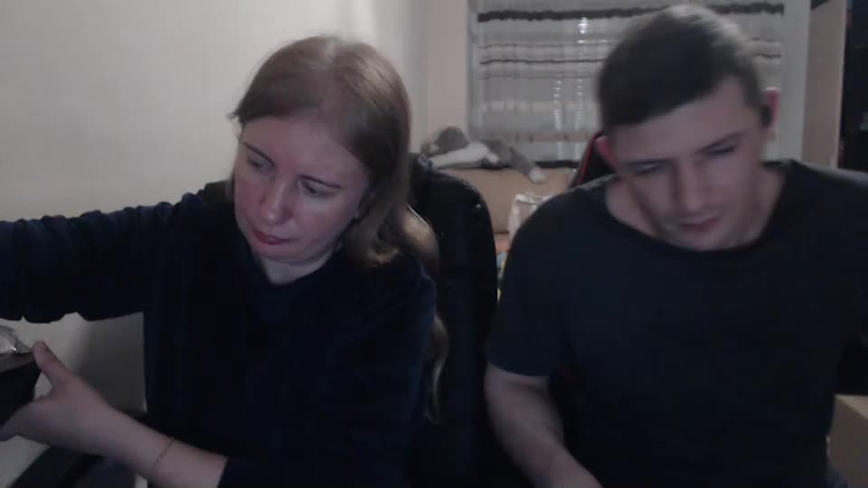 jenisandpeter Live Sex December 18, 2025