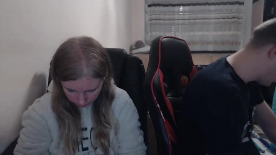 jenisandpeter Live Sex December 18, 2025