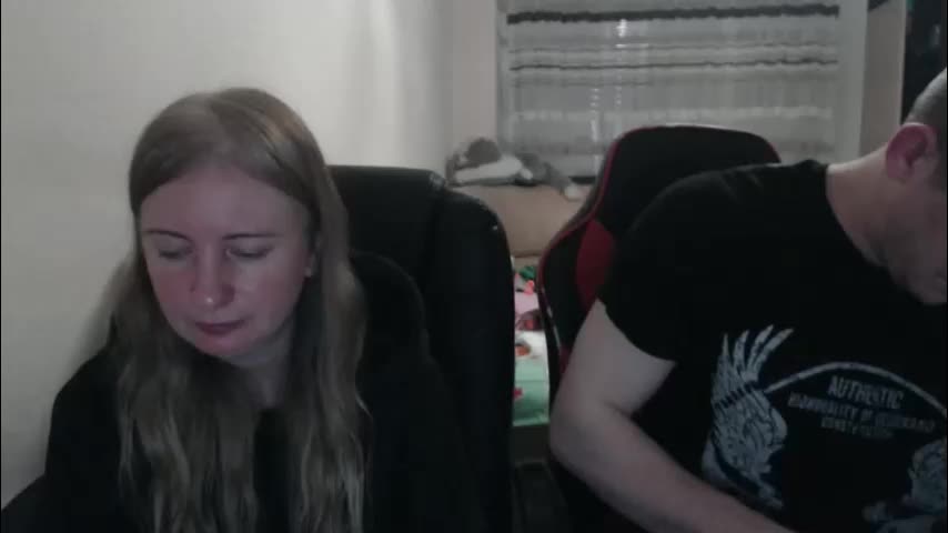 jenisandpeter Live Sex December 18, 2025