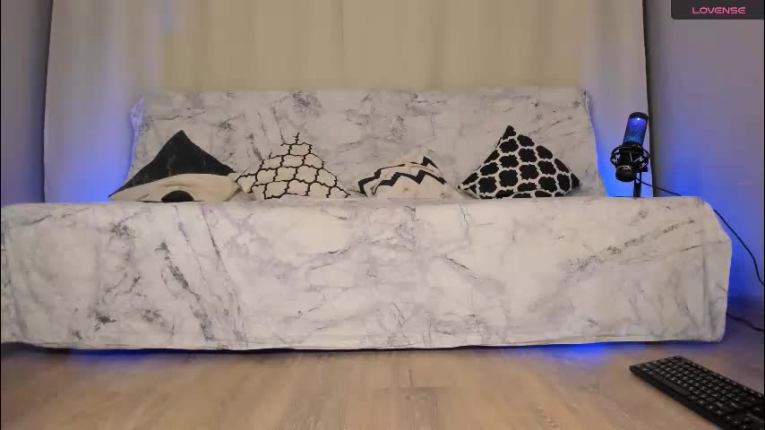 emmahotvibe Live Sex December 13, 2025