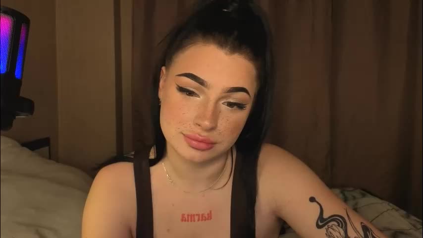 lisaanddenis Live Sex December 18, 2025