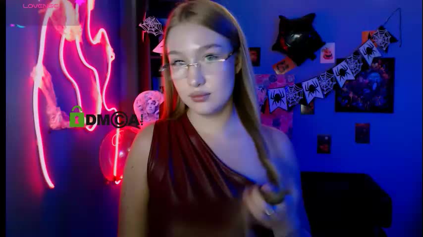 playful_sophie Live Sex December 17, 2025