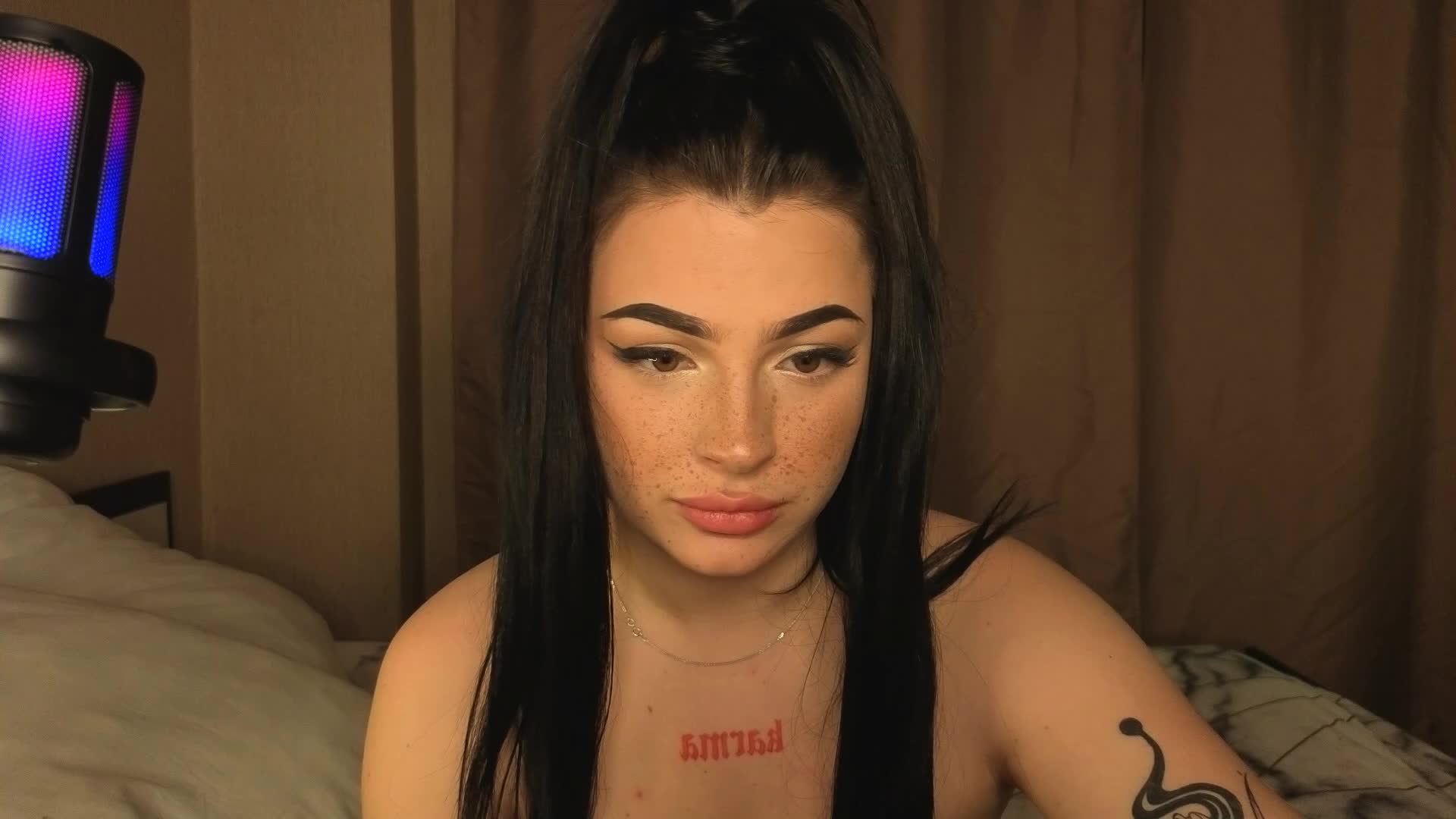 LisaAndDenis Live Sex December 18, 2025