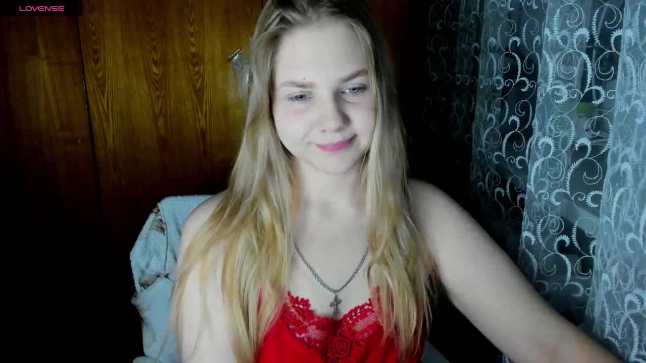 Emma-Frizea Live Sex December 17, 2025