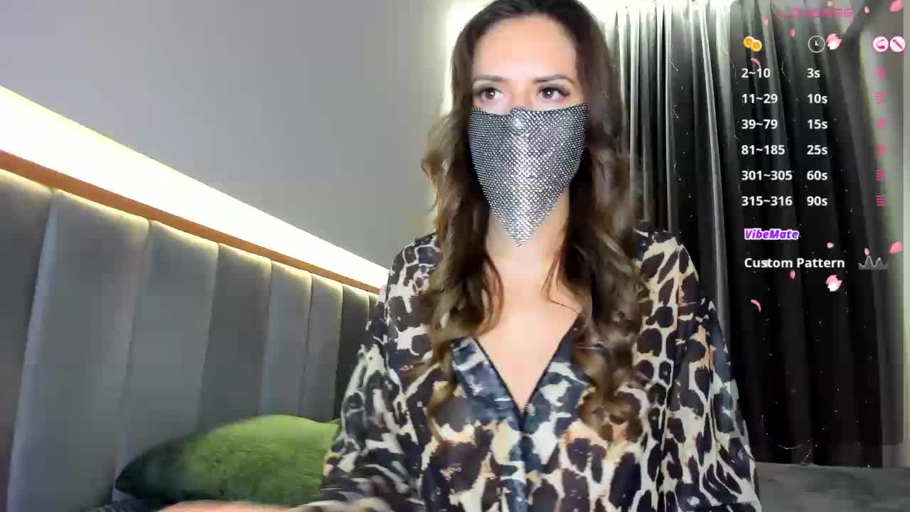 CharmAlina Live Sex December 13, 2025