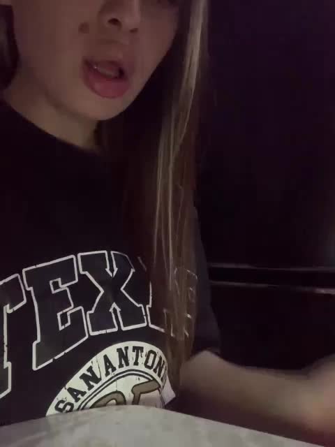 Polichkaaaa Live Sex December 14, 2025