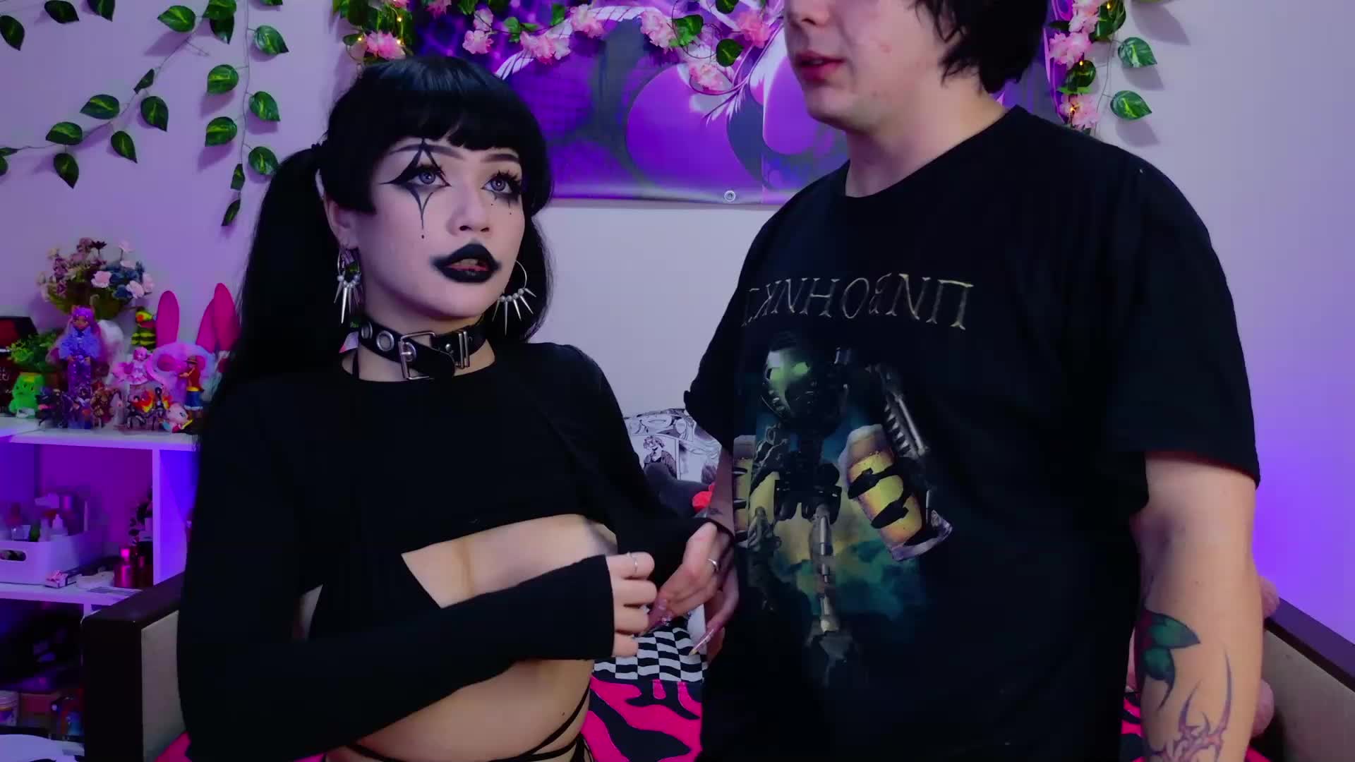 Night-angell Live Sex December 13, 2025