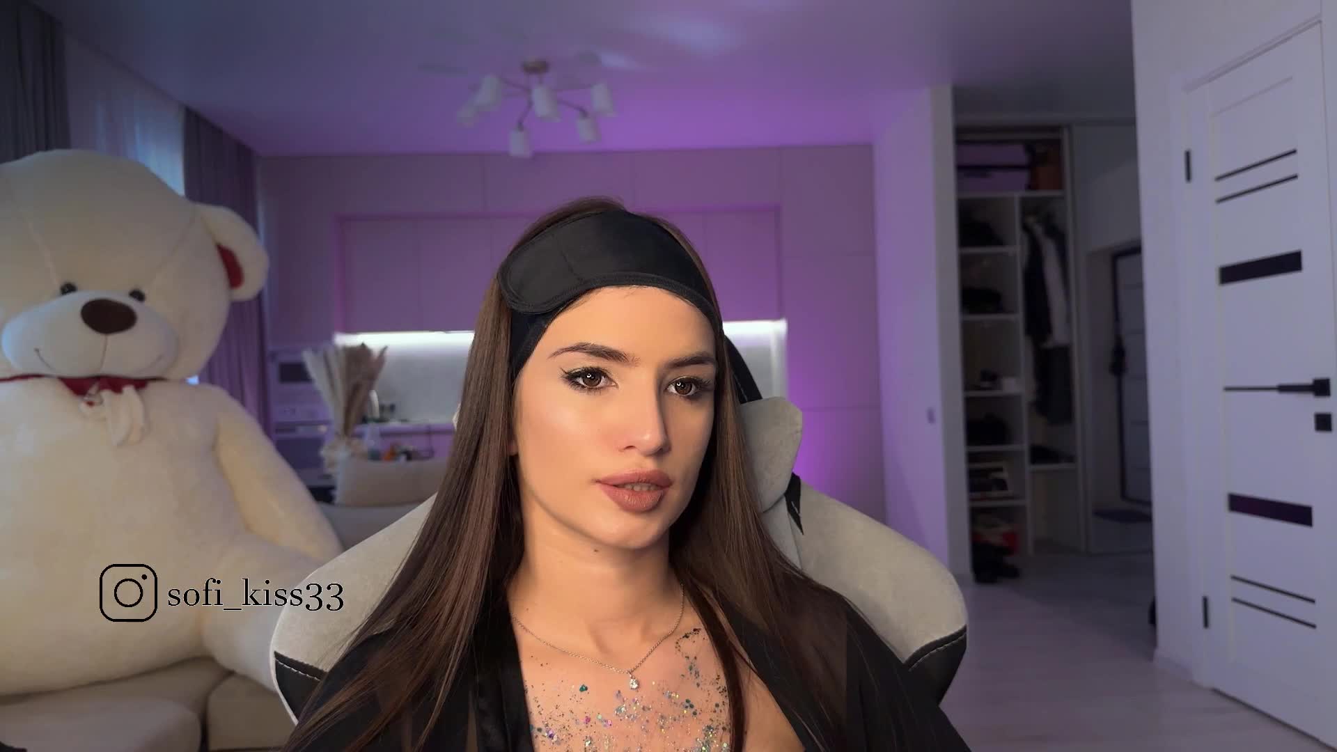 Sofi-Mi Live Sex December 17, 2025