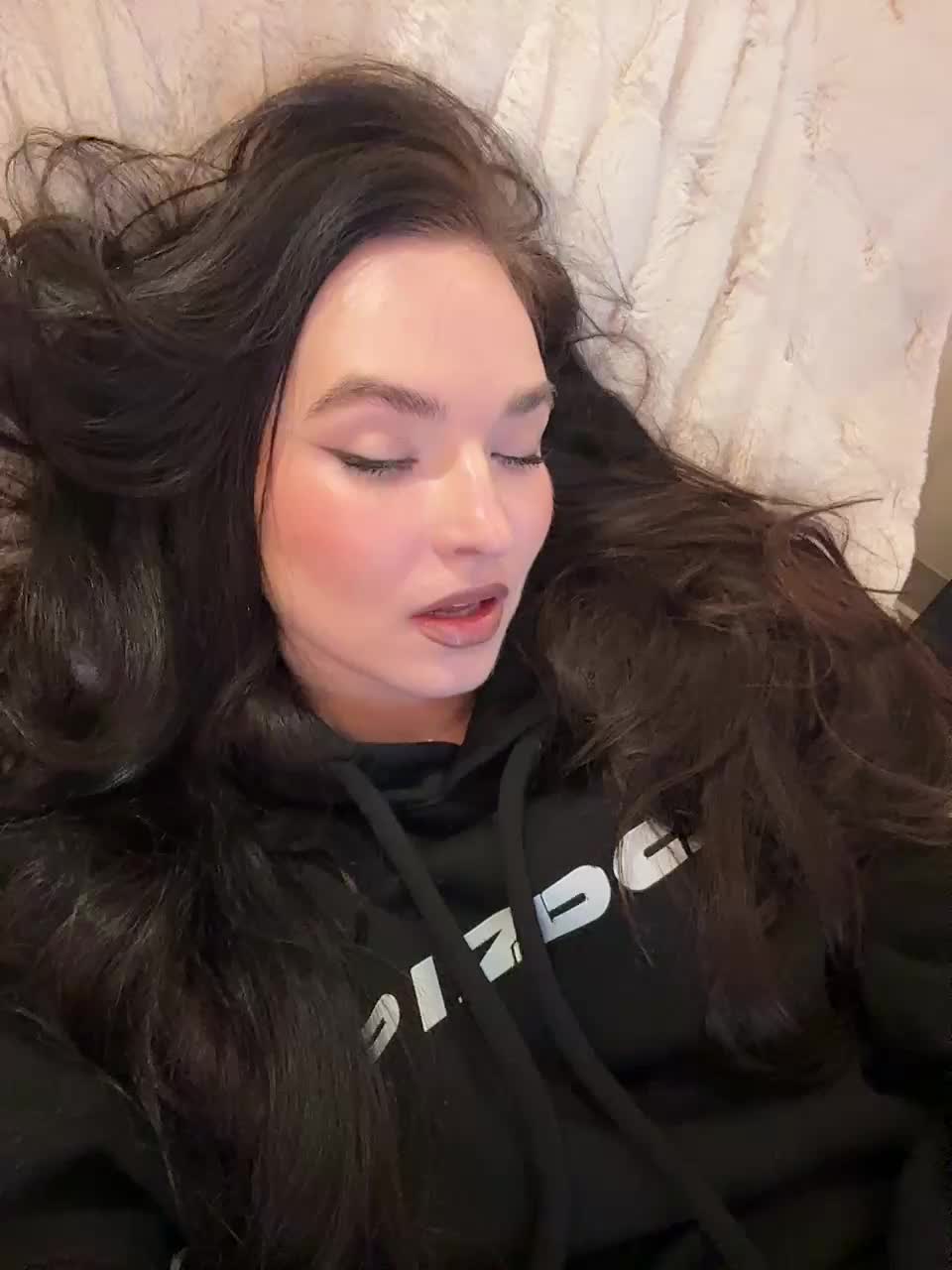 blackvelveet Live Sex December 14, 2025