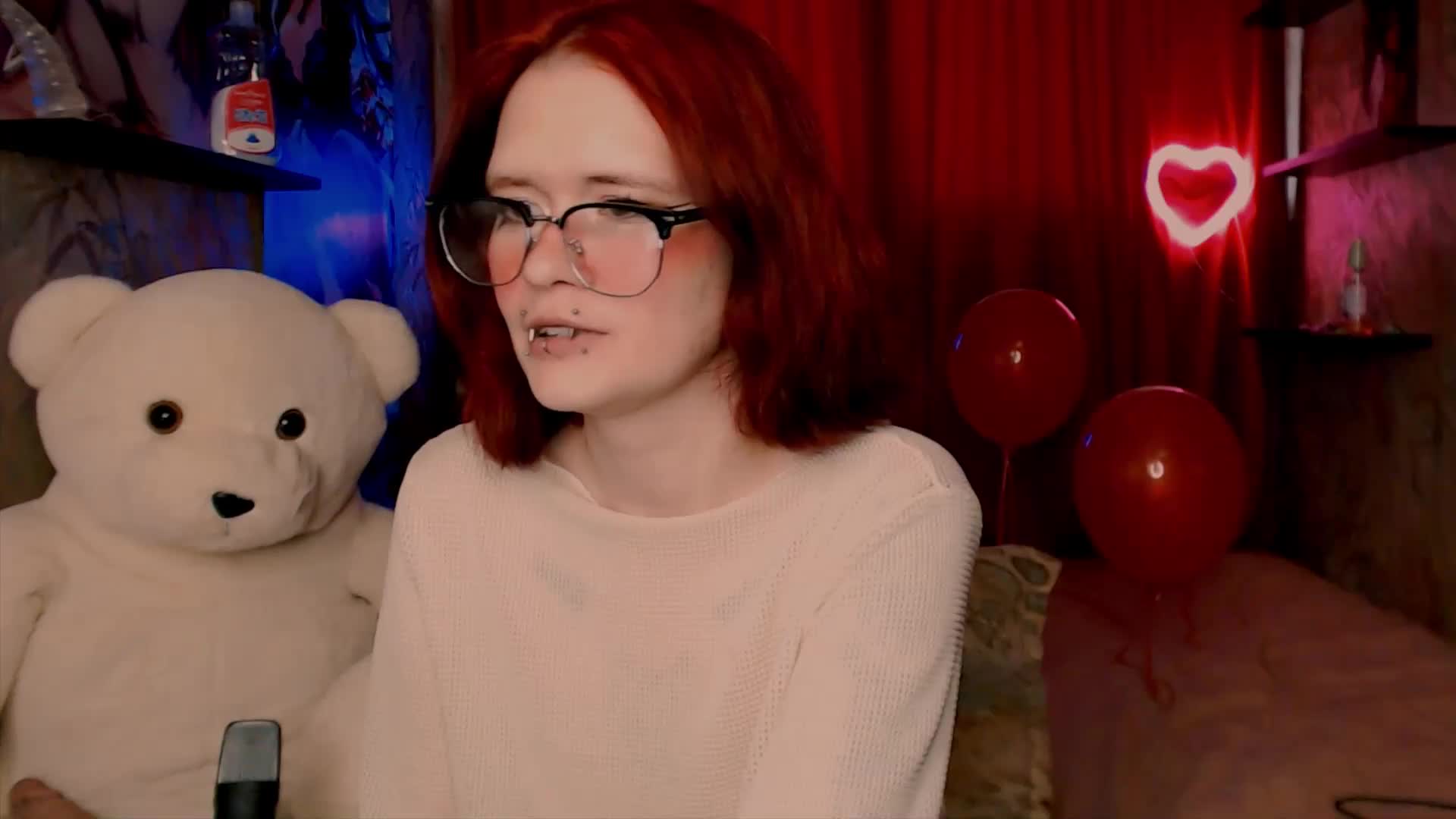 Velvet-and-Venom Live Sex December 17, 2025