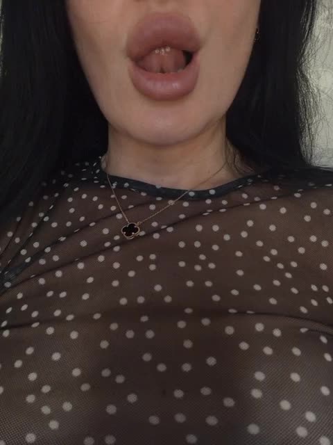 Black_chick Live Sex December 17, 2025