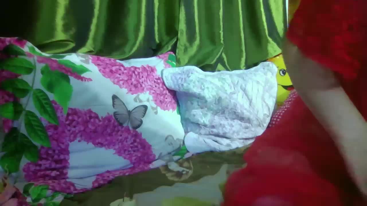 Aktriska Live Sex December 17, 2025