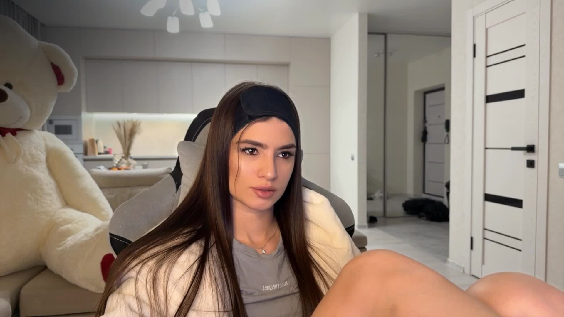 Sofi-Mi Live Sex December 17, 2025