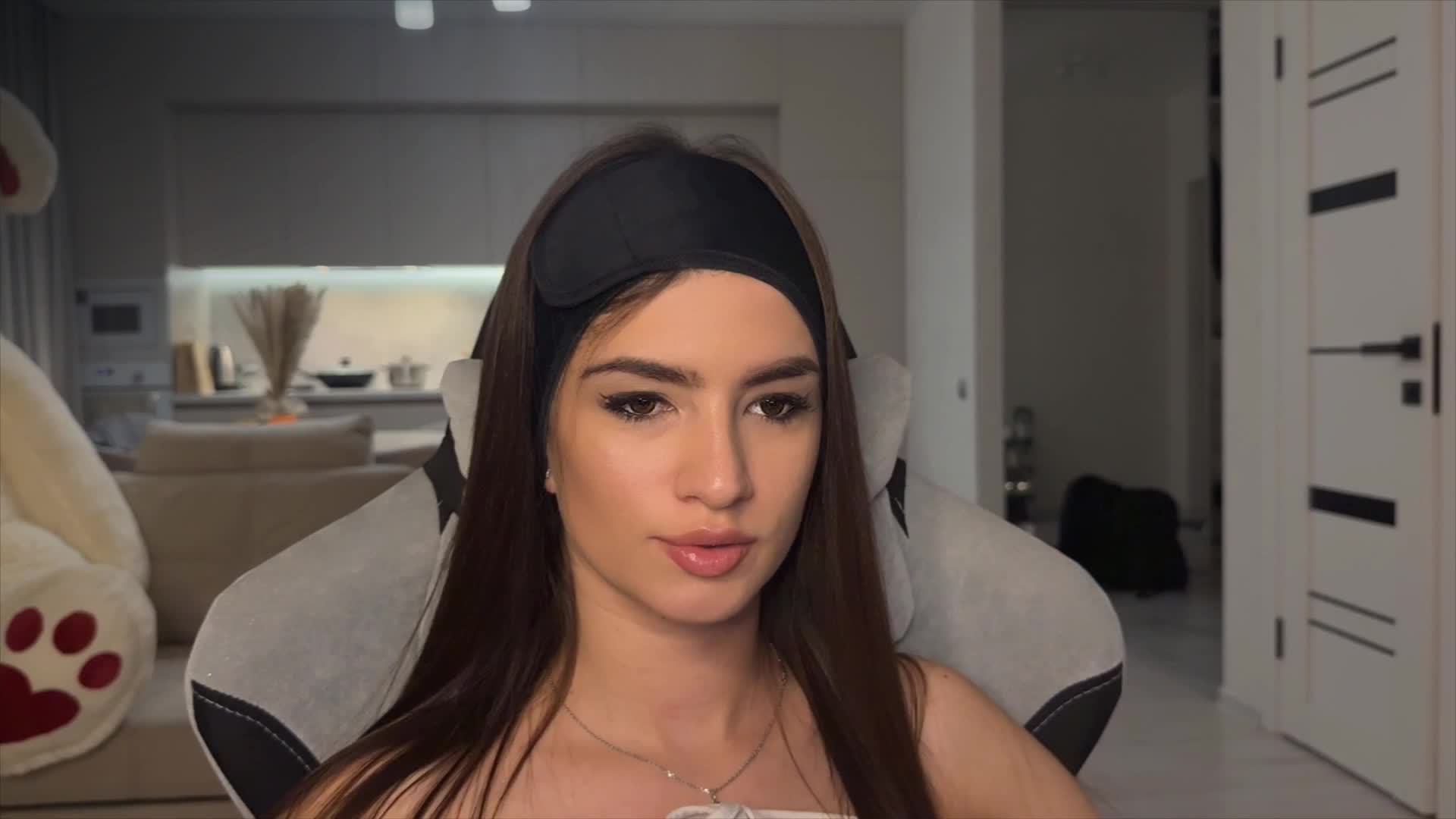 Sofi-Mi Live Sex December 17, 2025