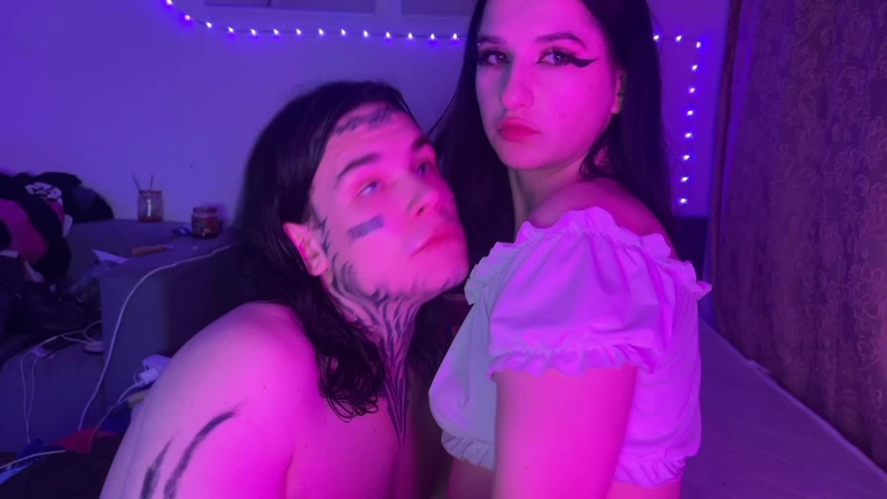 WetLips19 Live Sex December 13, 2025