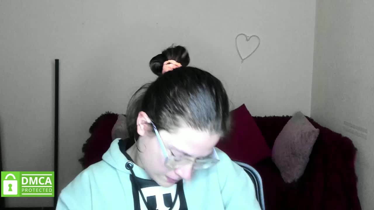 Aliciafolow009 Live Sex October 27, 2025