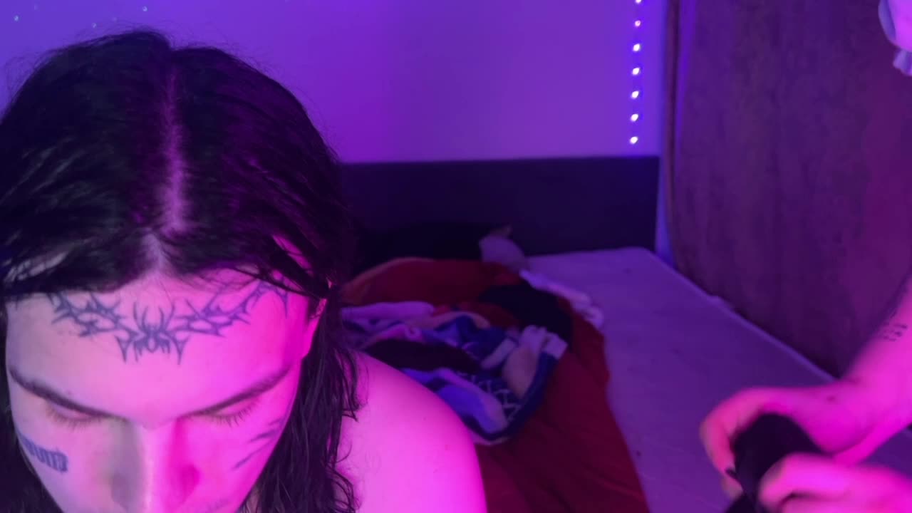 WetLips19 Live Sex December 13, 2025