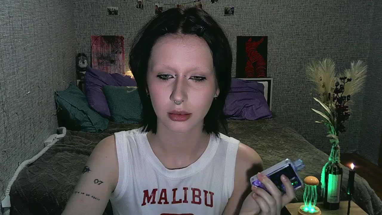 velvetsunrise Live Sex October 22, 2025