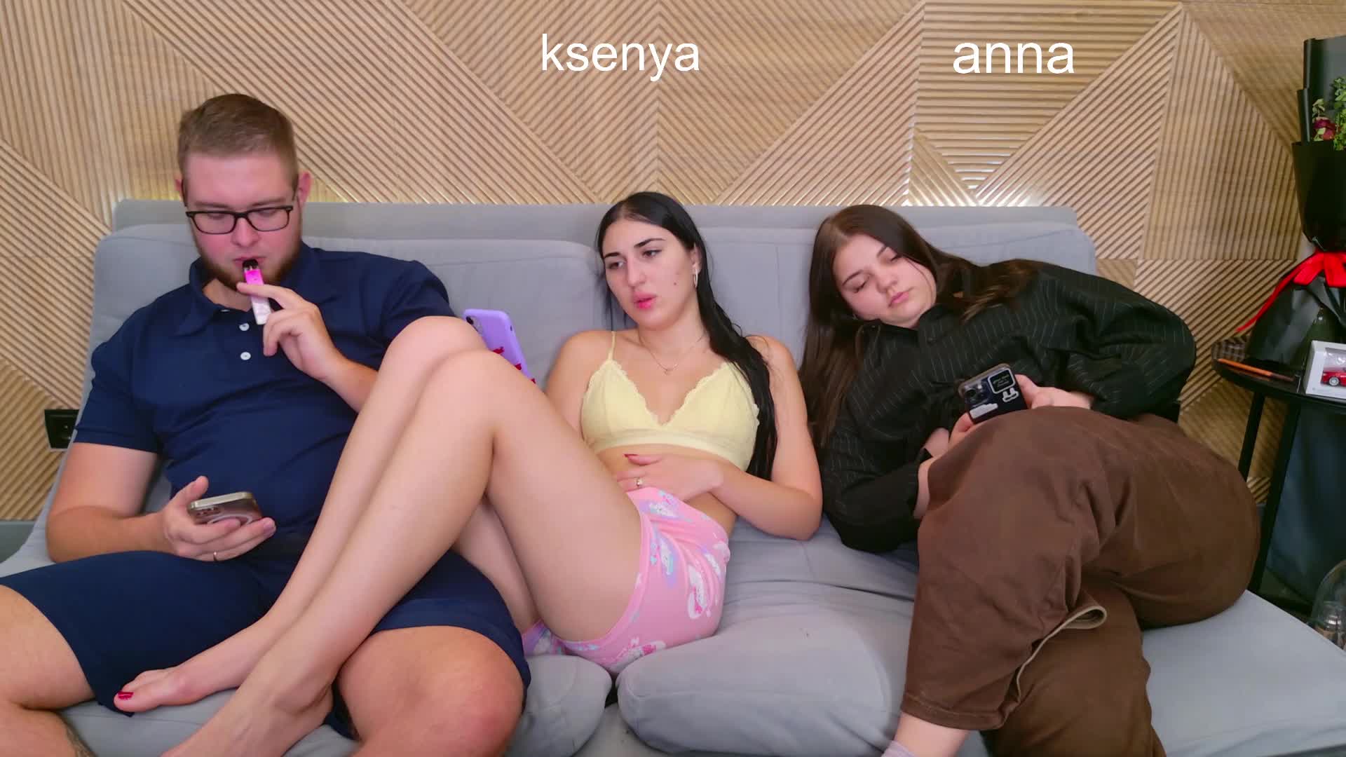 WebcamSlut Live Sex December 14, 2025