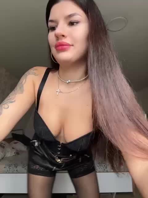 -MaybeBaby- Live Sex December 17, 2025