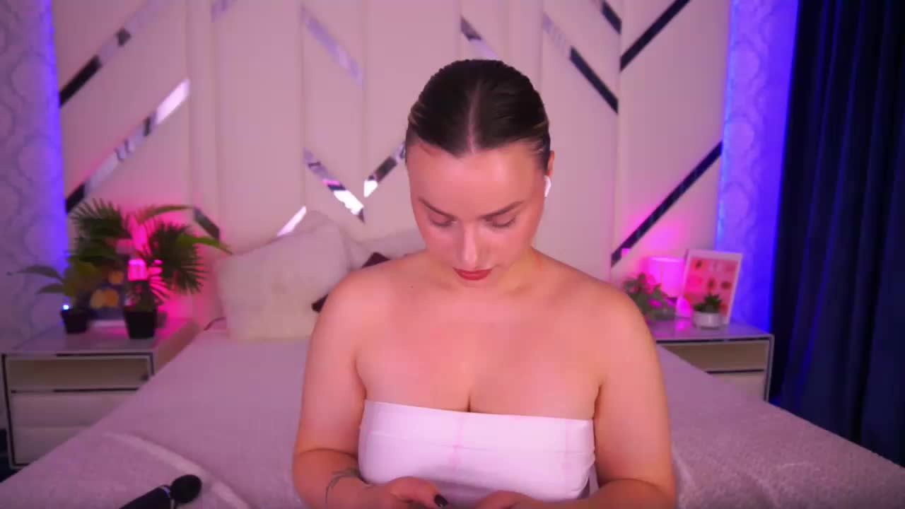 FloraGreys Live Sex December 13, 2025