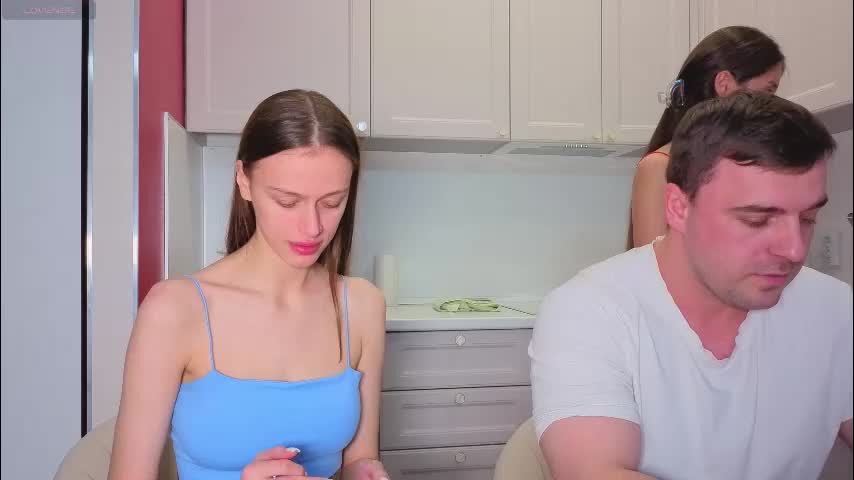 ihavepaws33 Live Sex December 13, 2025