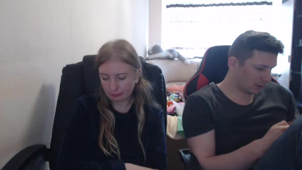 jenisandpeter Live Sex December 18, 2025