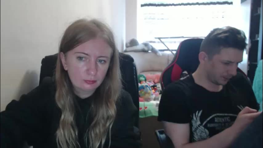 jenisandpeter Live Sex December 18, 2025