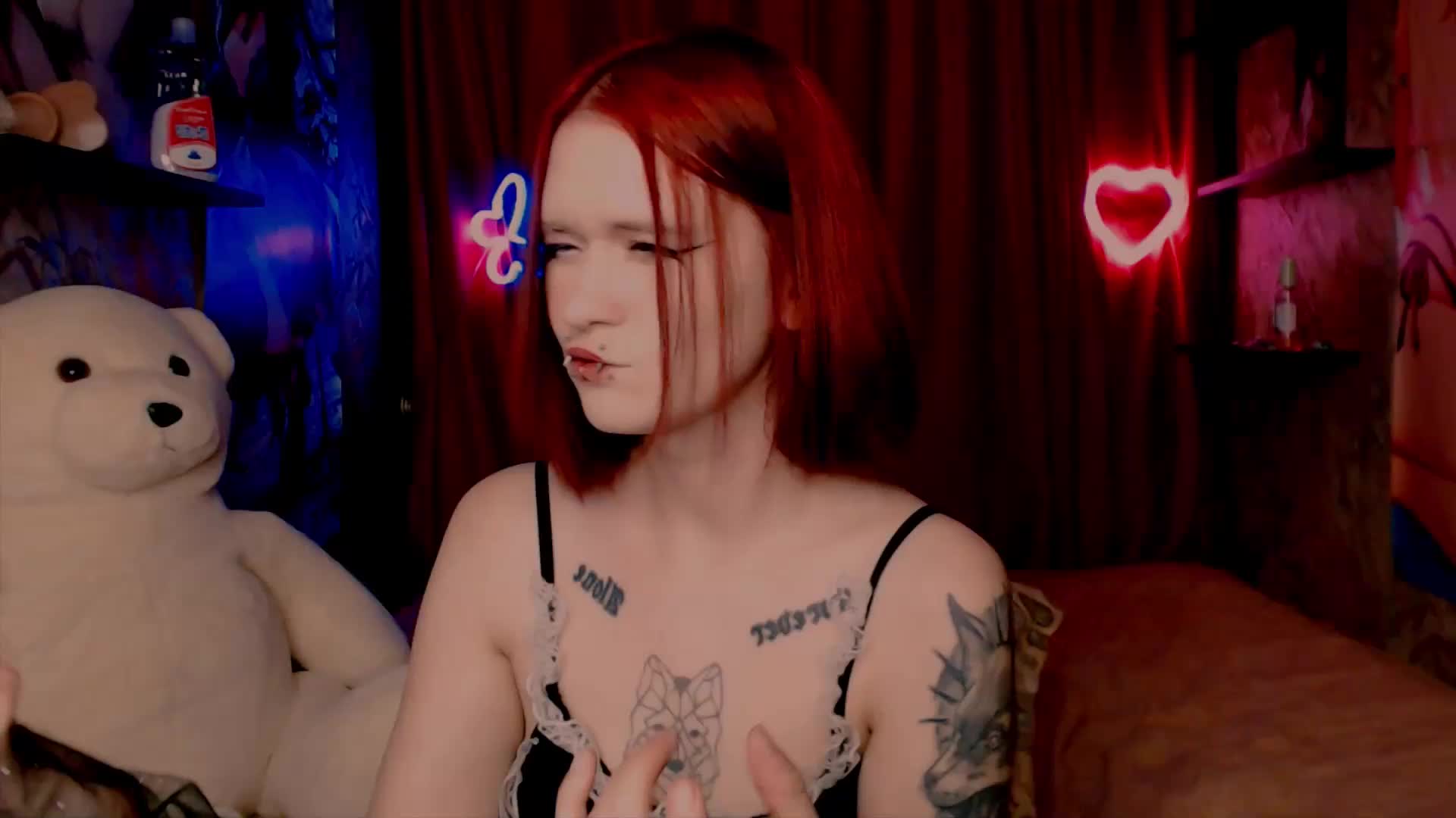 Velvet-and-Venom Live Sex December 17, 2025