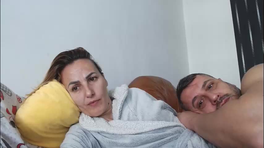 no_limit_coupl3 Live Sex December 17, 2025