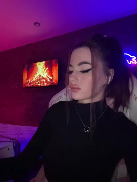 HotGirlEva Live Sex December 14, 2025