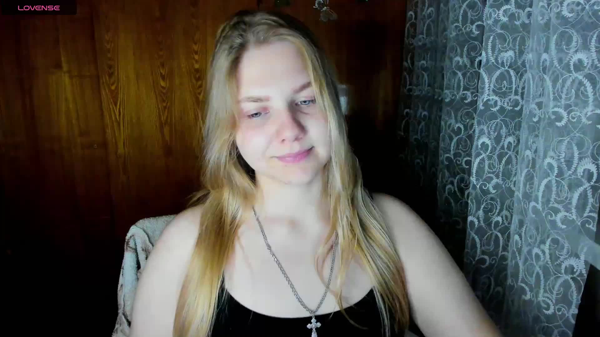 Emma-Frizea Live Sex December 17, 2025