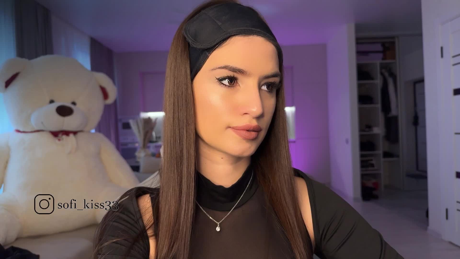 Sofi-Mi Live Sex December 17, 2025