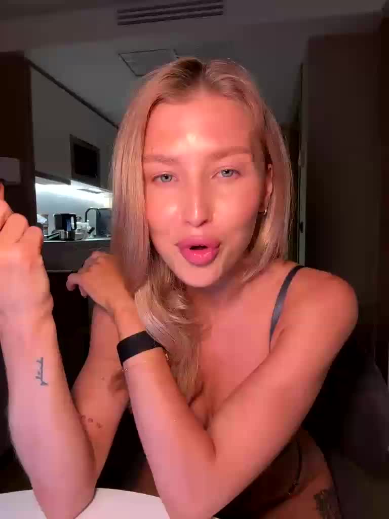 sweetpeach77 Live Sex December 13, 2025