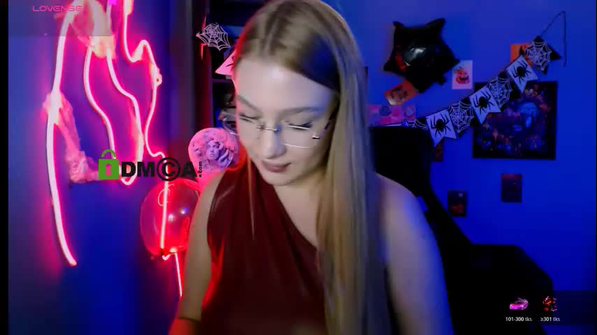 playful_sophie Live Sex December 17, 2025