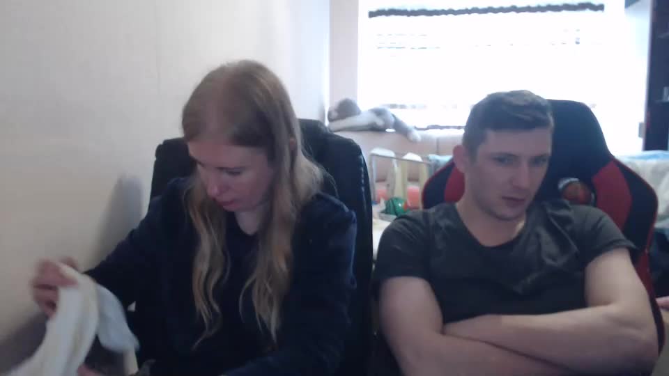 jenisandpeter Live Sex December 18, 2025