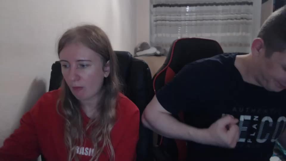 jenisandpeter Live Sex December 18, 2025