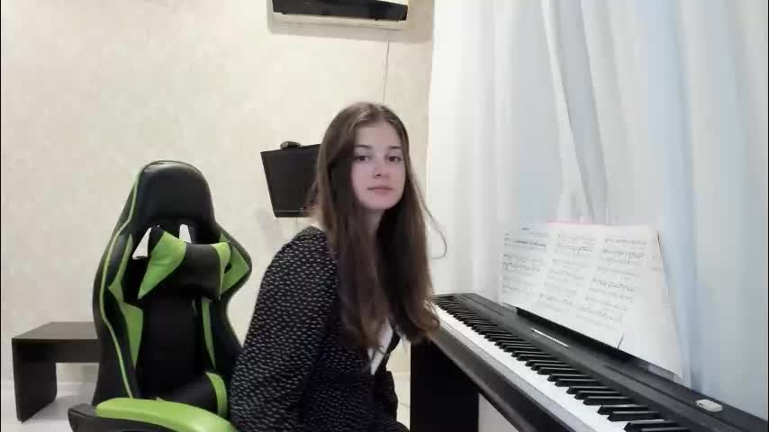 oladushek18 Live Sex October 28, 2025