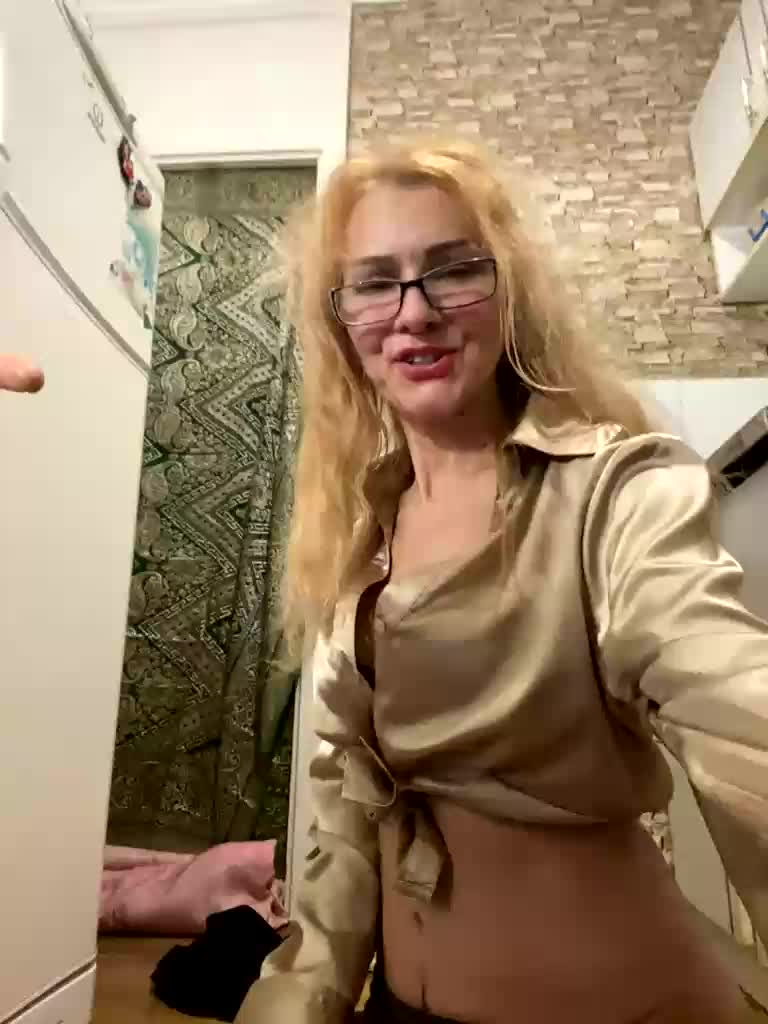 Ritia Live Sex December 13, 2025
