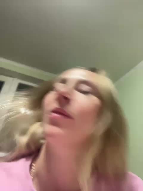 Saveta Live Sex December 14, 2025