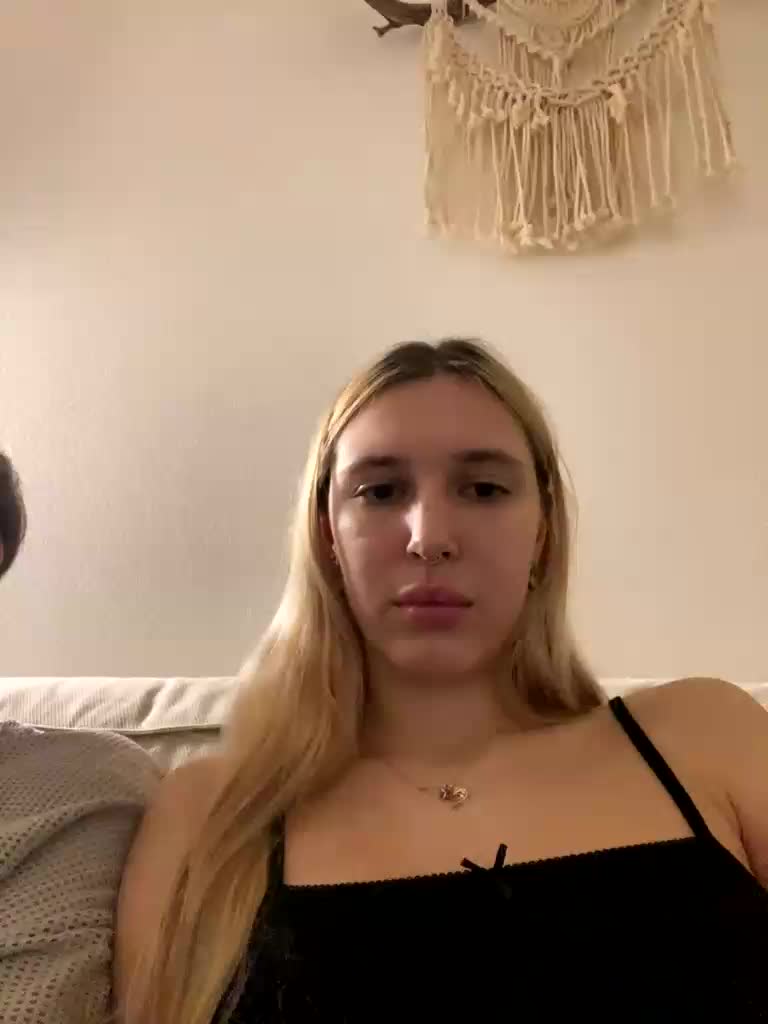 lina_wap Live Sex December 19, 2025