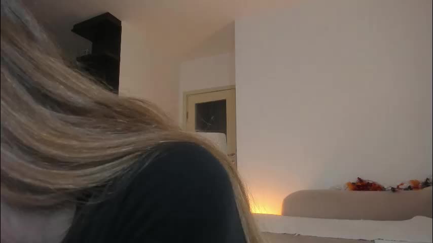 mia_meows Live Sex December 14, 2025