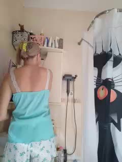 Blondi_Love Live Sex December 17, 2025