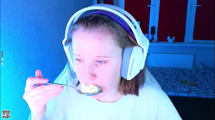 moon_avengers Live Sex December 13, 2025